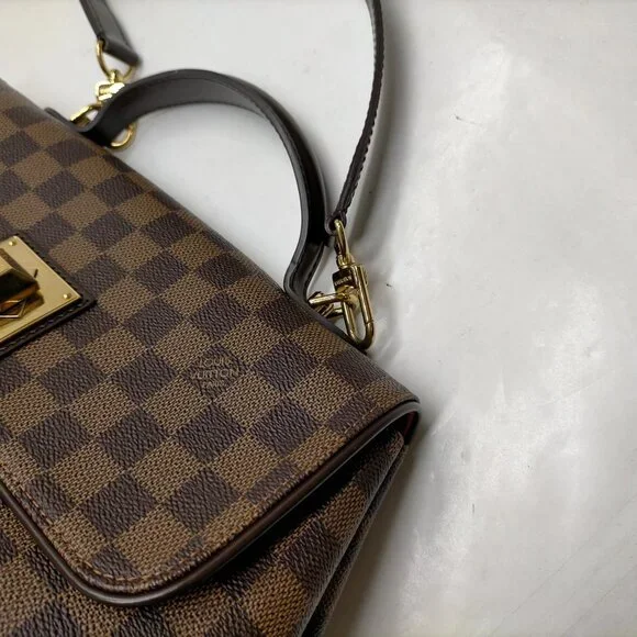 Authentic Louis Vuitton Bergamo MM Damier Ebene Crossbody Bag | Luxury Designer - Picture 7 of 16